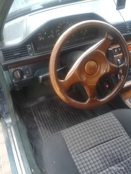 Mercedes-Benz E-Класс 1991