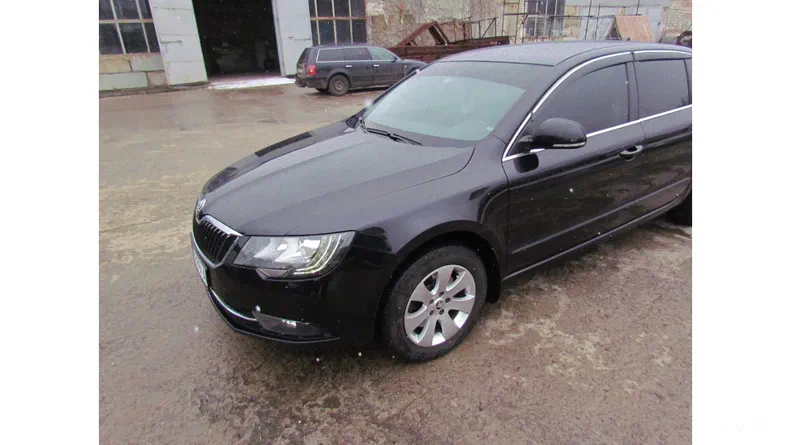 Skoda Superb 2013 - 18