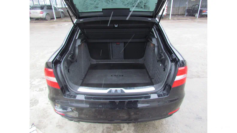 Skoda Superb 2013 - 5