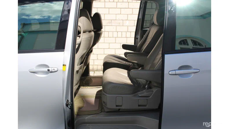 Toyota Previa 2007 - 6