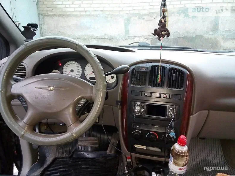 Chrysler Voyager 2002 - 10