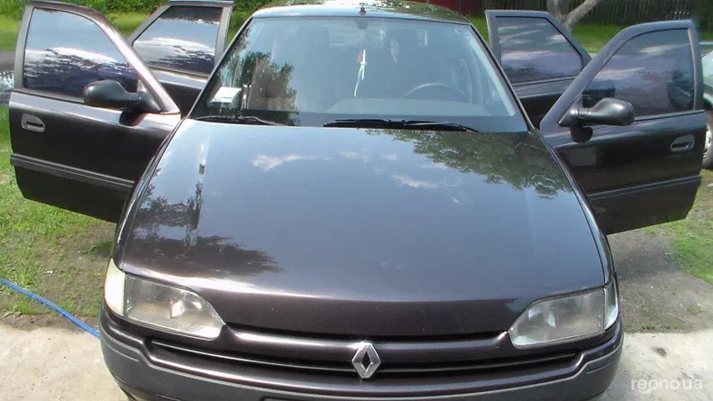 Renault Safrane 1994