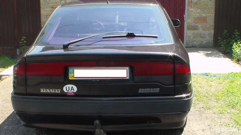 Renault Safrane 1994