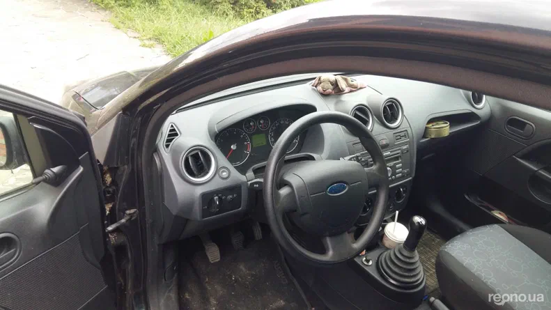 Ford Fiesta 2006 - 8