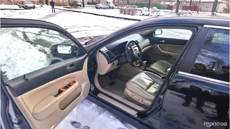 Honda Accord 2005 - 11