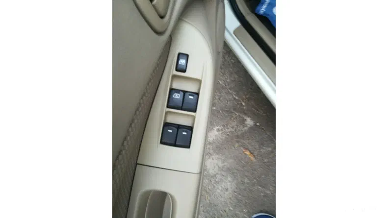 Nissan Sunny 2007 - 13