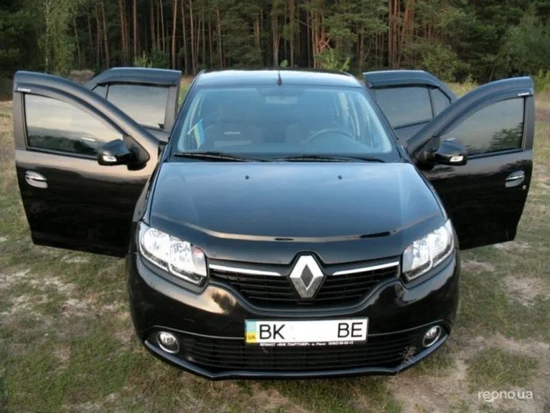 Renault Logan 2013 - 1