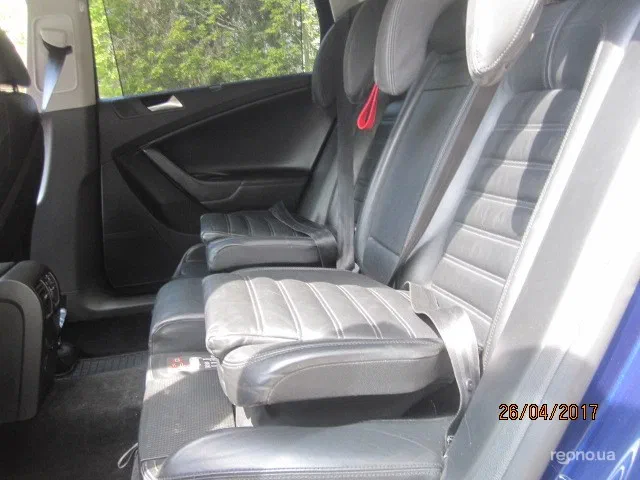 Volkswagen Passat 2010 - 7