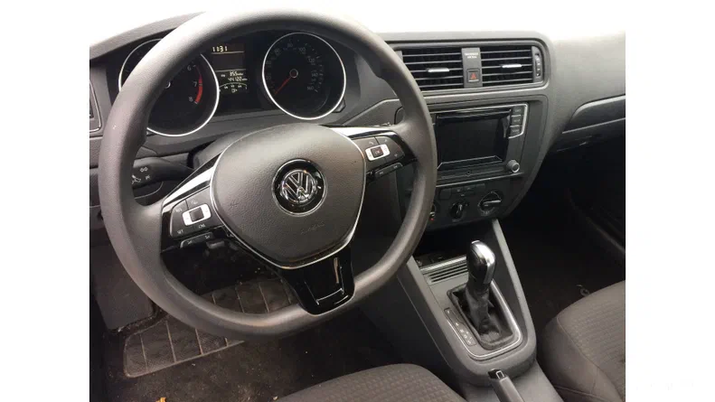 Volkswagen Jetta 2016 - 9