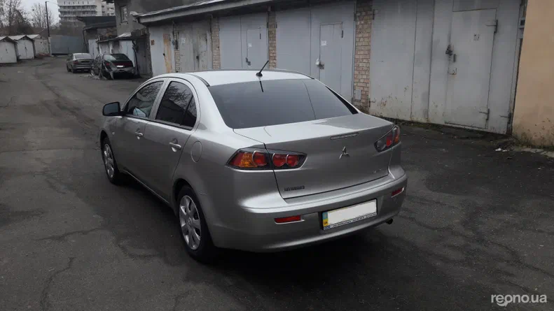 Mitsubishi Lancer 2013