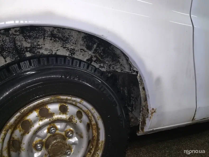 Hyundai H-1 2001 - 14