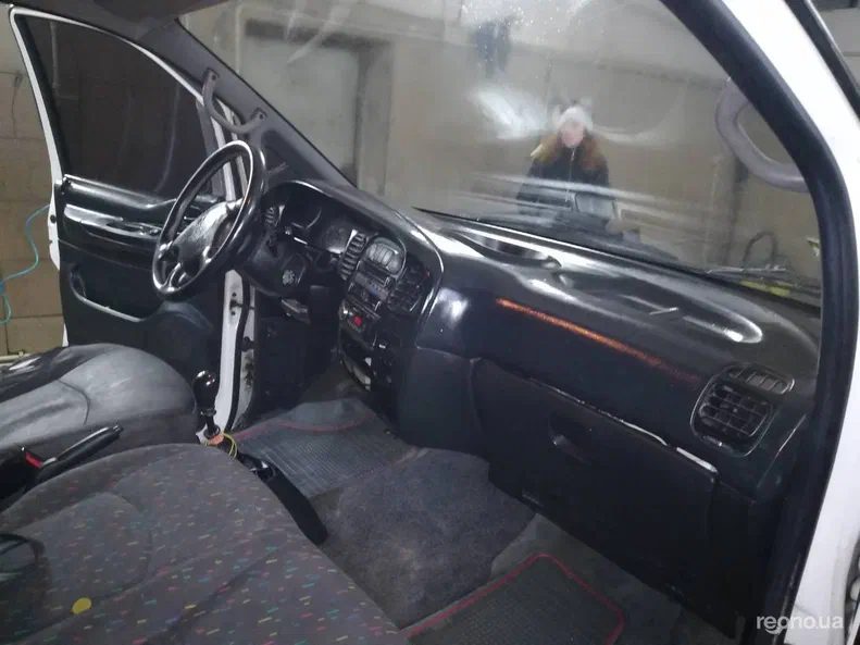 Hyundai H-1 2001 - 22