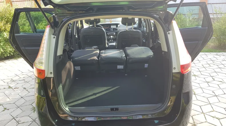 Renault Scenic 2012 - 30