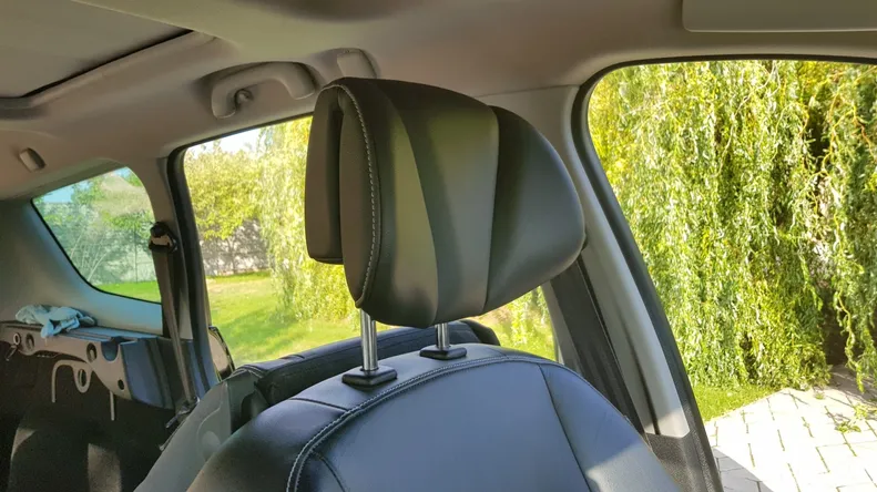 Renault Scenic 2012 - 17