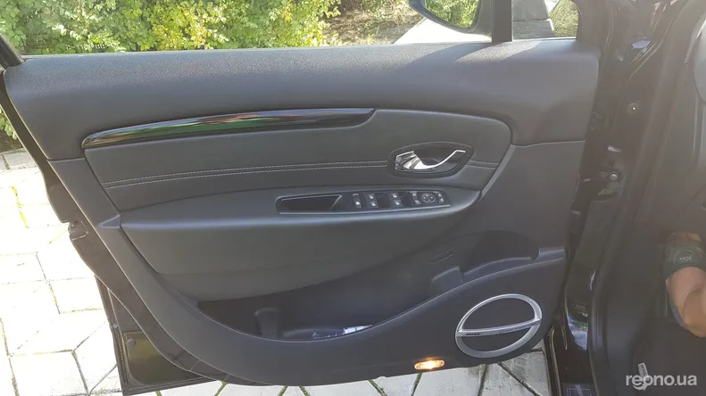 Renault Scenic 2012 - 20