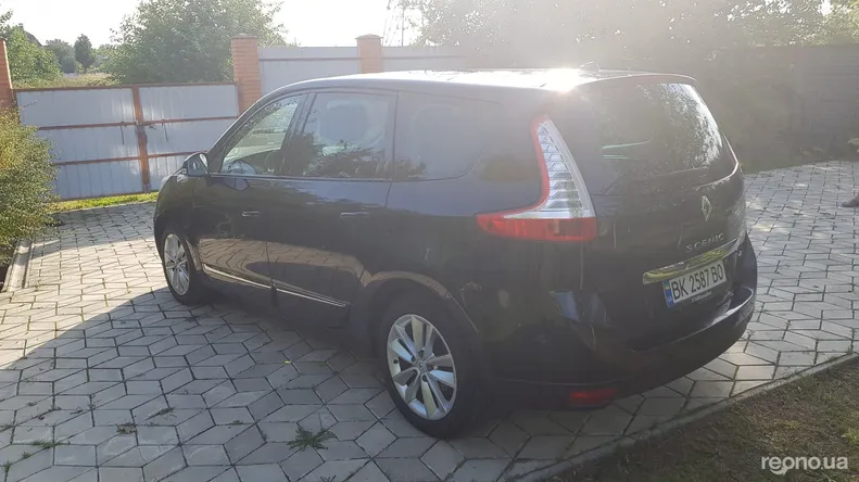 Renault Scenic 2012 - 22