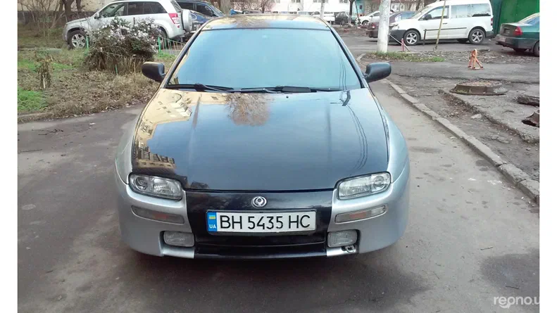 Mazda 323 1998