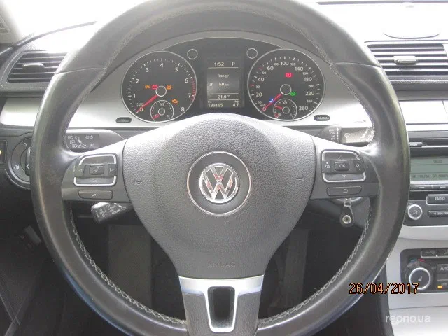 Volkswagen Passat 2010 - 10