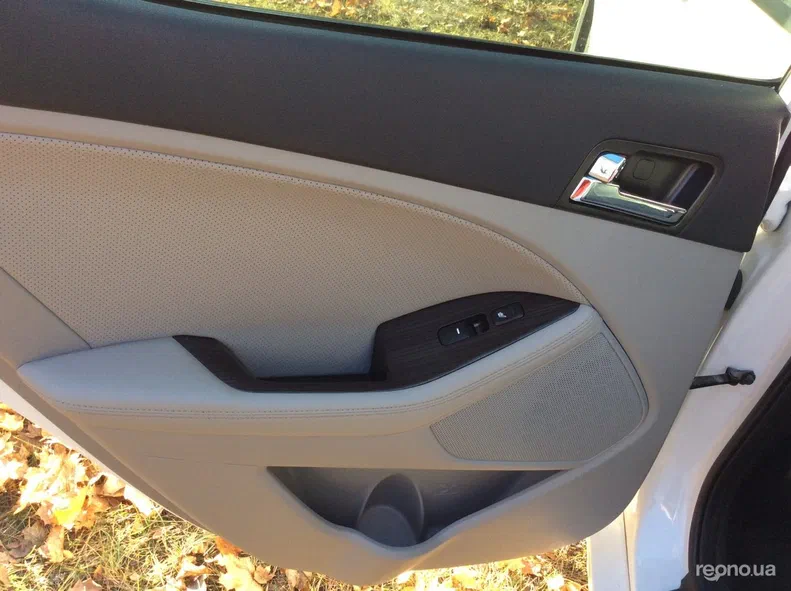 Kia Optima 2011 - 16