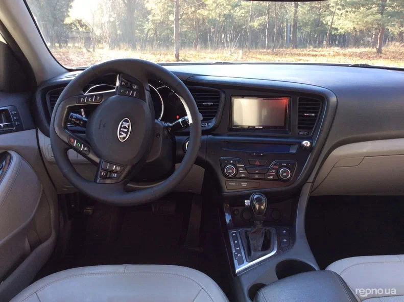 Kia Optima 2011 - 10