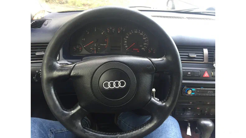 Audi A6 2000 - 17