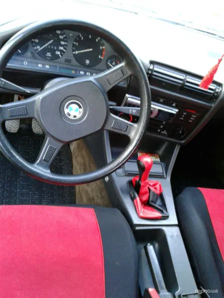 BMW 3 серии 1990
