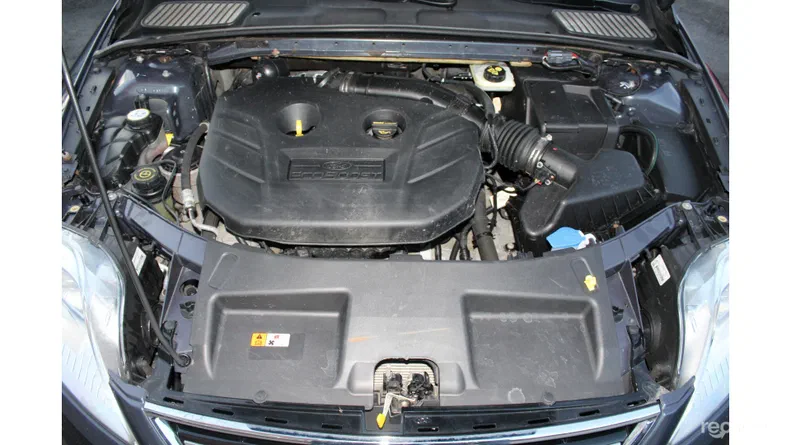 Ford Mondeo 2012 - 52