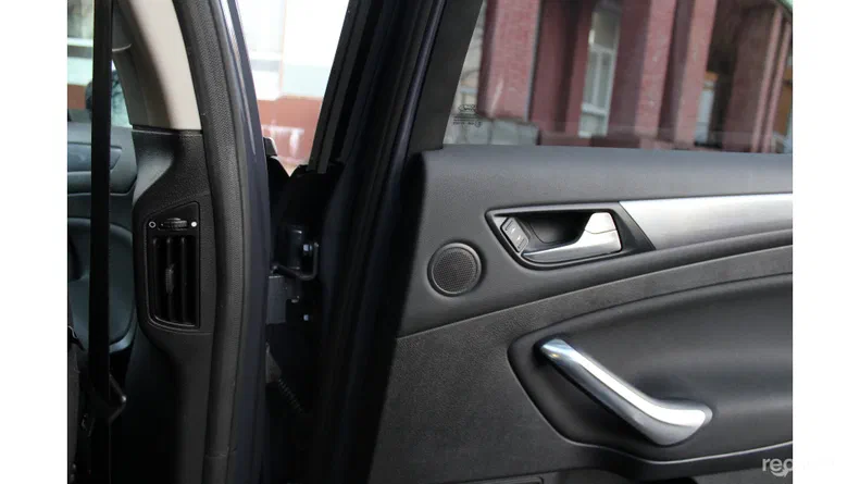 Ford Mondeo 2012 - 23