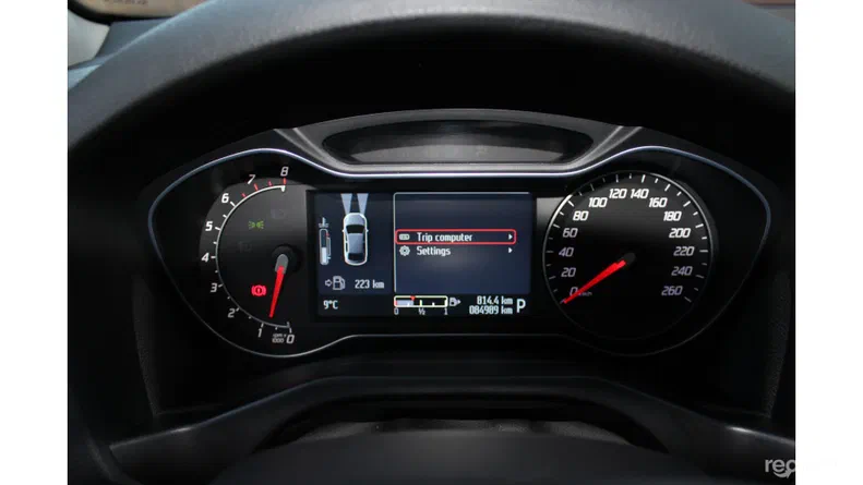 Ford Mondeo 2012 - 34