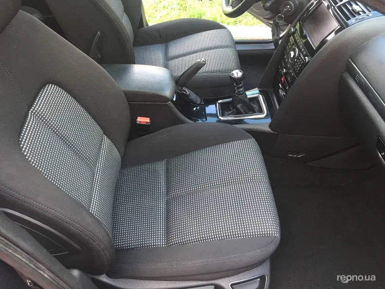 Peugeot 407 2012 - 10