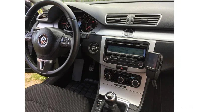 Volkswagen Passat 2012 - 8