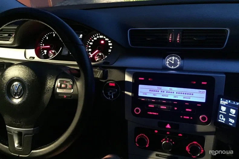 Volkswagen Passat 2012 - 14