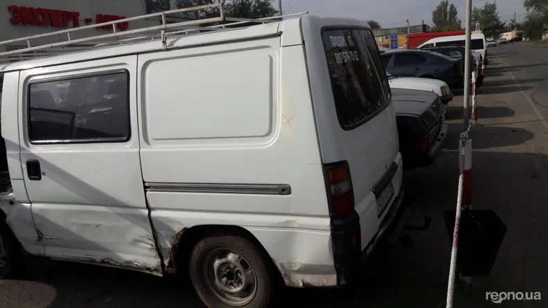 Mitsubishi L-400 Pass COMFORT 1997 - 6