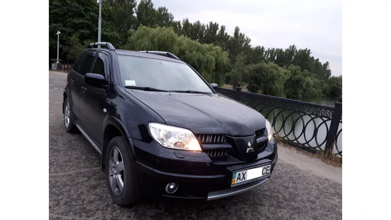 Mitsubishi Outlander 2006