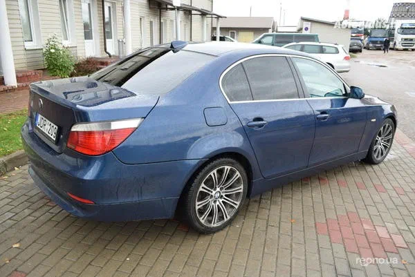 BMW 5 серии 2004