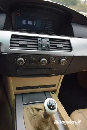 BMW 5 серія 2004 - 8