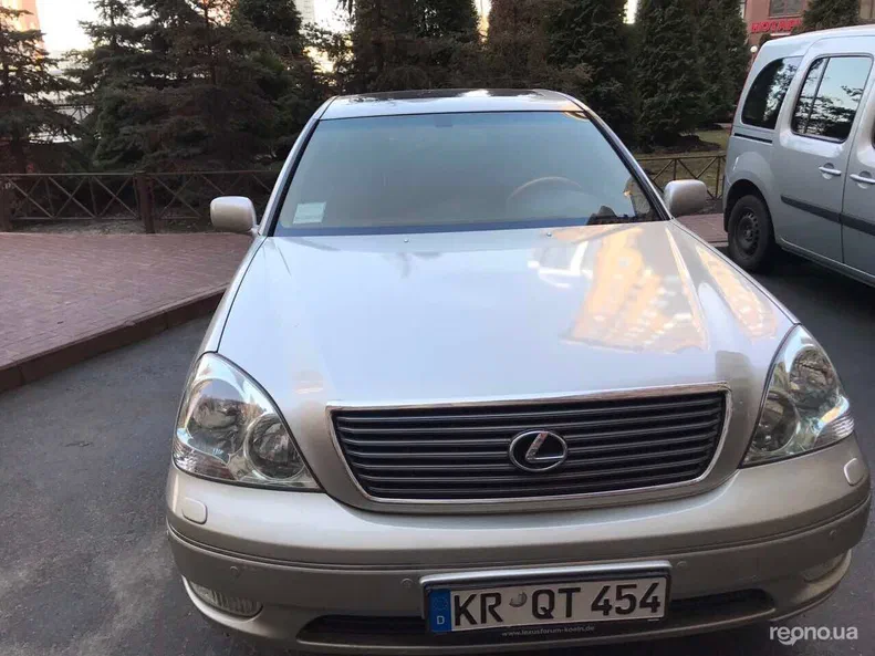 Lexus LS 2002