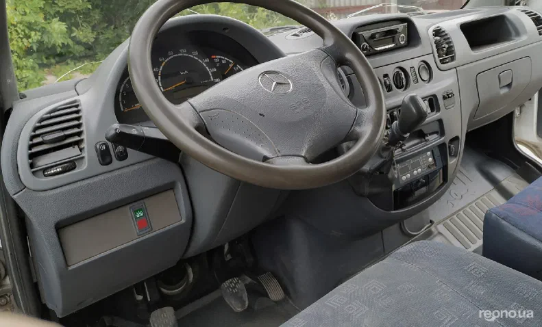 Mercedes-Benz 1840 2005