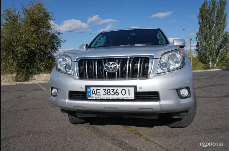 Toyota Land Cruiser 2011