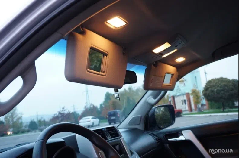 Toyota Land Cruiser 2011 - 11