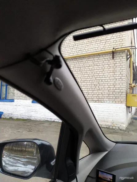 Mitsubishi Grandis 2005