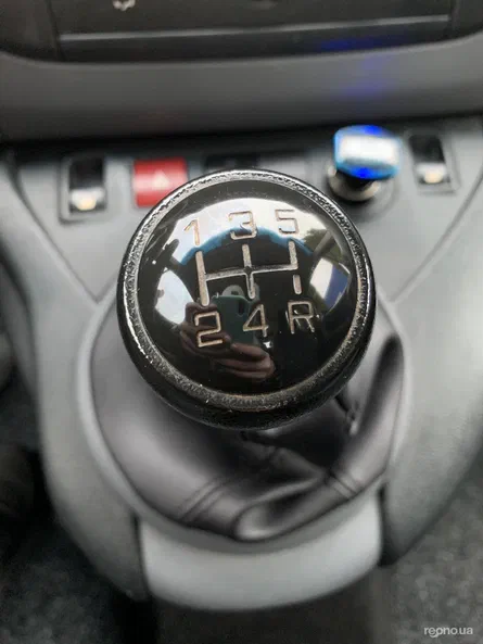 Peugeot Partner 2010 - 8