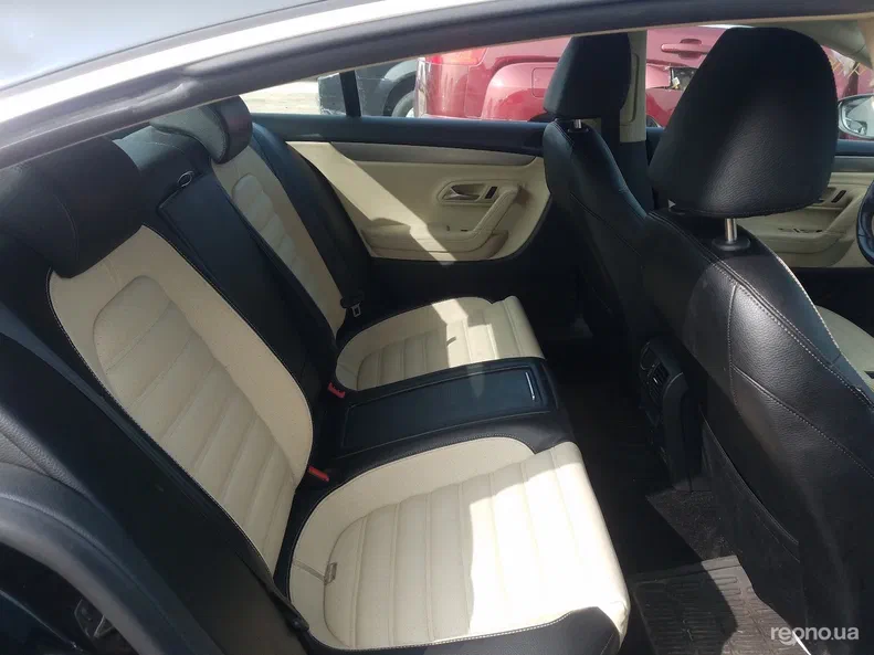 Volkswagen Passat CC 2010