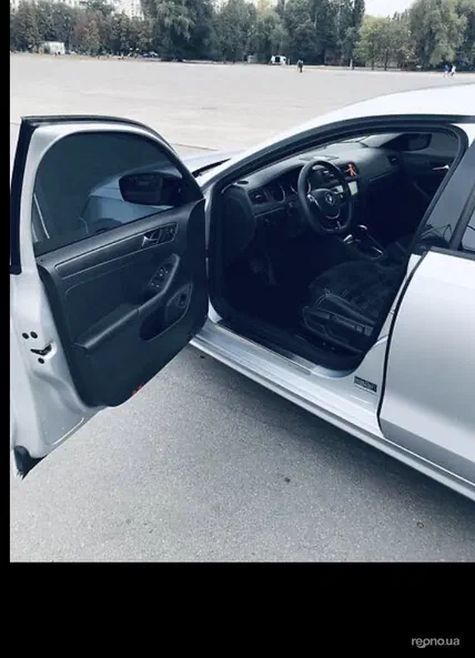 Volkswagen Jetta 2015 - 5