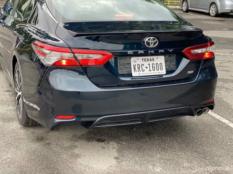 Toyota Camry 2018 - 5