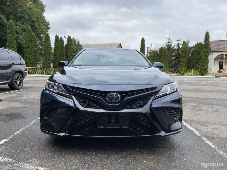 Toyota Camry 2018 - 7