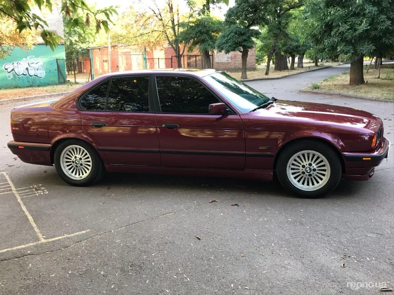 BMW 5 серія 1991 - 26