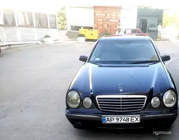 Mercedes-Benz E 270 2001