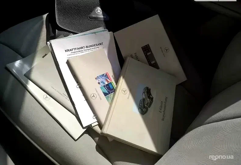 Mercedes-Benz E-Клас 2001 - 8