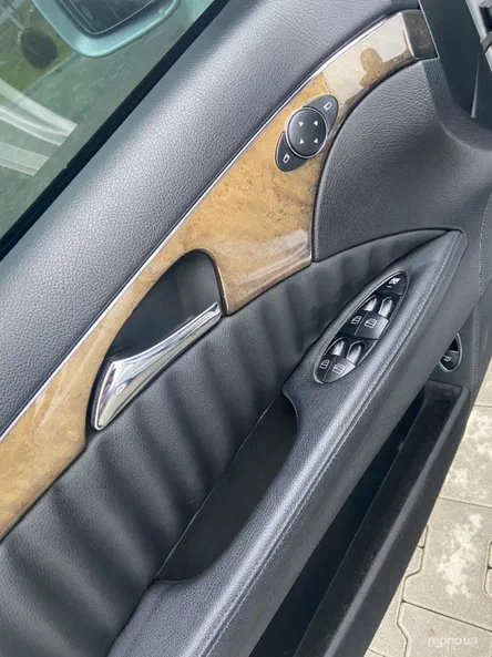 Mercedes-Benz E-Клас 2006 - 14